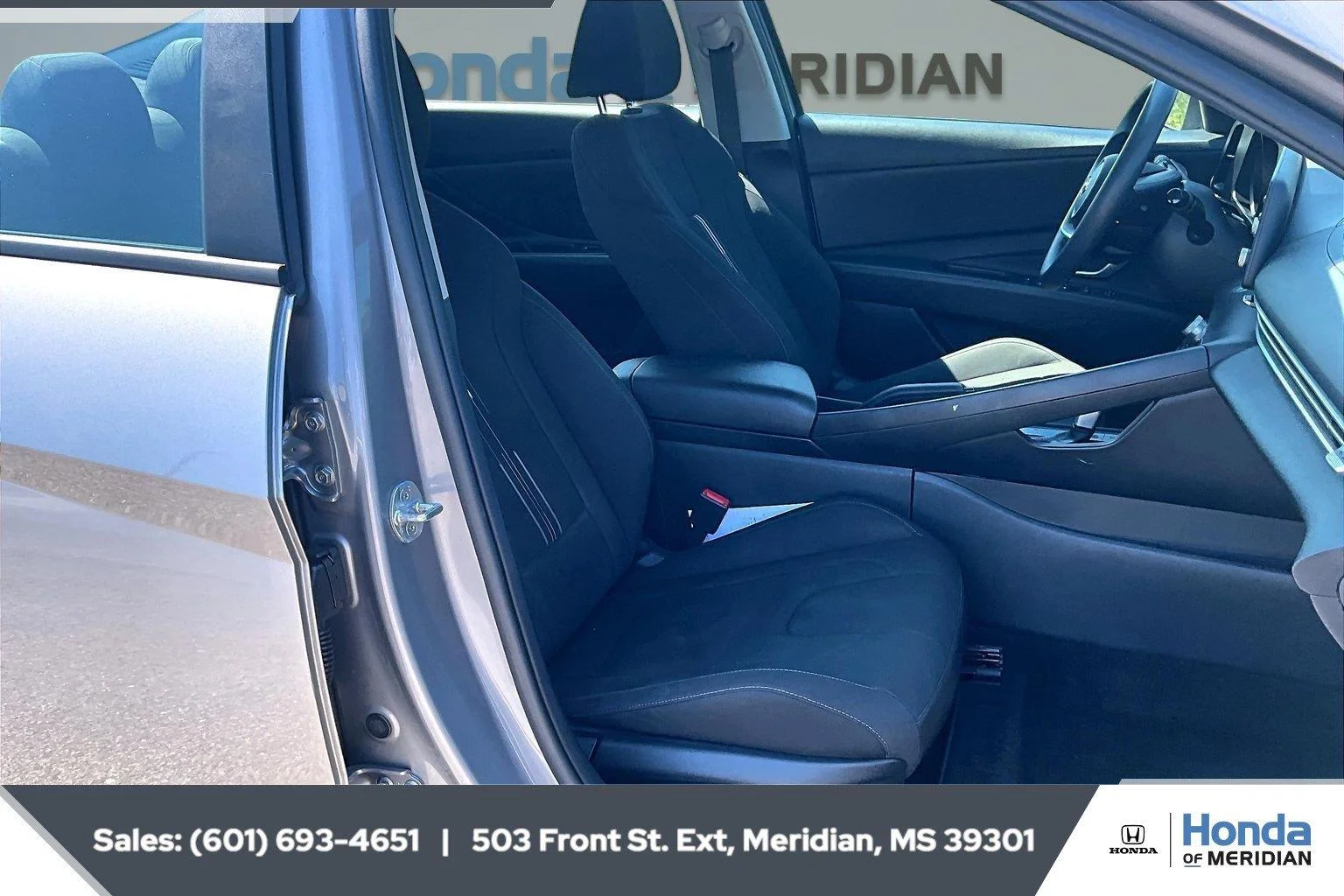 Used 2022 Fluid Metal Hyundai SEL image 6