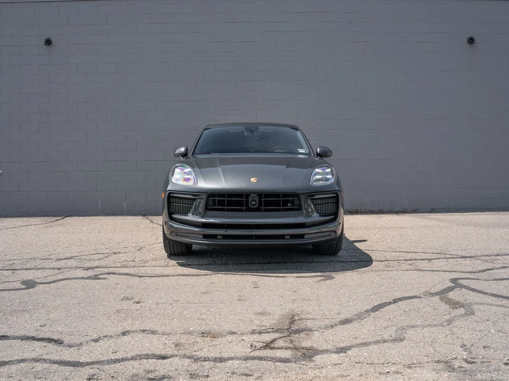 Used 2023  Porsche S image 10