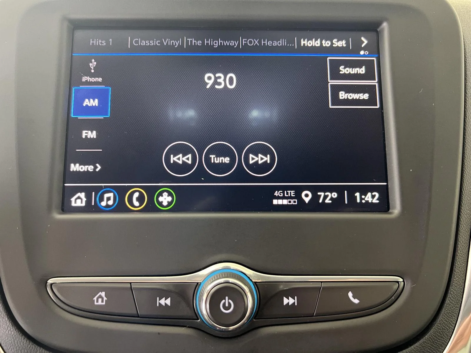 Used 2024 Summit White Chevrolet LT image 14