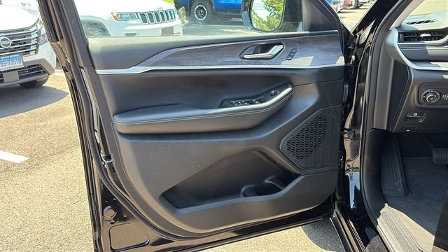 Used 2023 Black Jeep Limited image 8