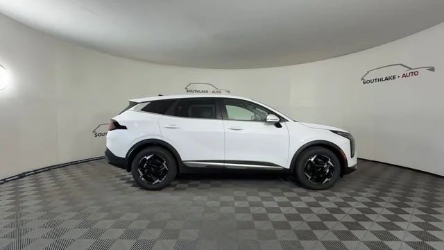 New 2026 Glacial White Pearl Kia EX image 9