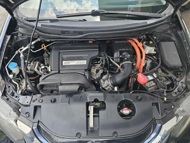 Used 2013  Honda Hybrid image 39