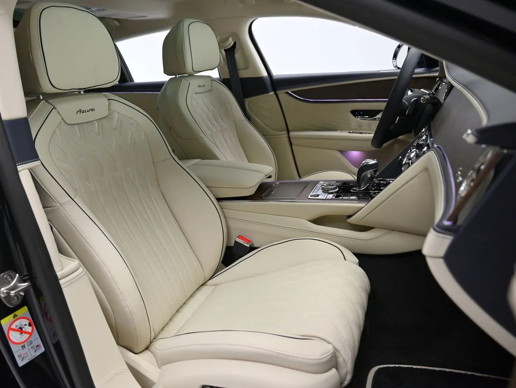New 2026 Dark Sapphire Bentley  image 15