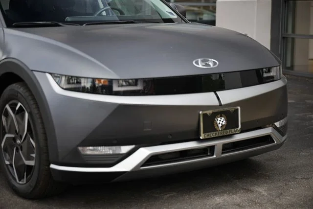 Used 2024 Shooting Star (Matte Gray) Hyundai SEL image 2
