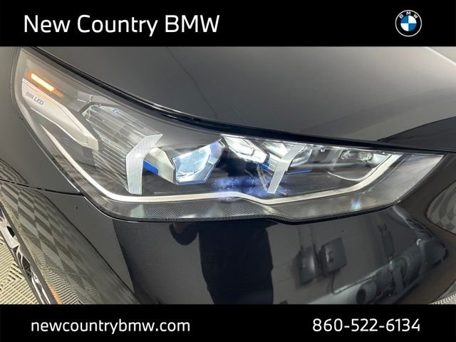 New 2027 Black Sapphire Metallic BMW 550e xDrive image 29
