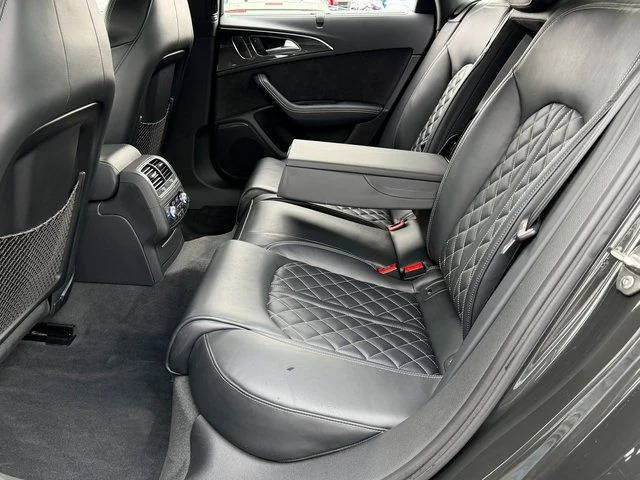 Used 2017  Audi 4.0T Prestige image 7