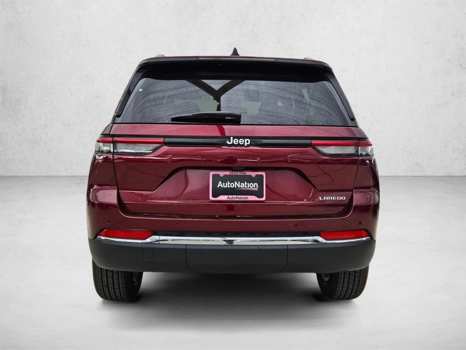 New 2026 Velvet Red Pearl-Coat Exterior Paint Jeep Laredo image 8