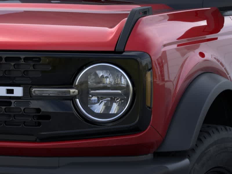 Nova imagem do Ford Big Bend® 2026 em Ruby Red Metallic com verniz transparente colorido 20