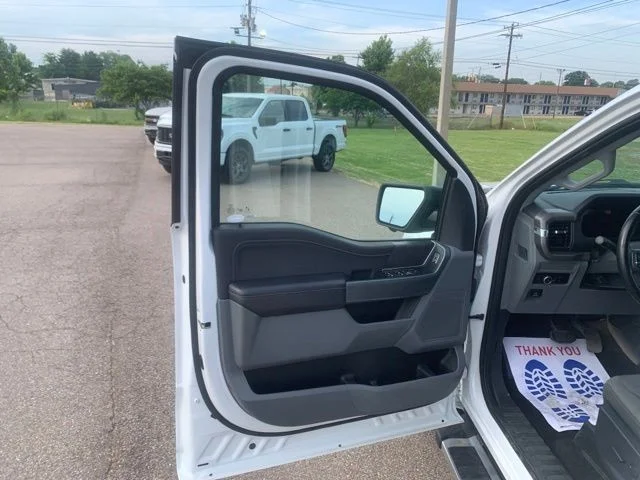 Used 2024 White Ford XLT image 10