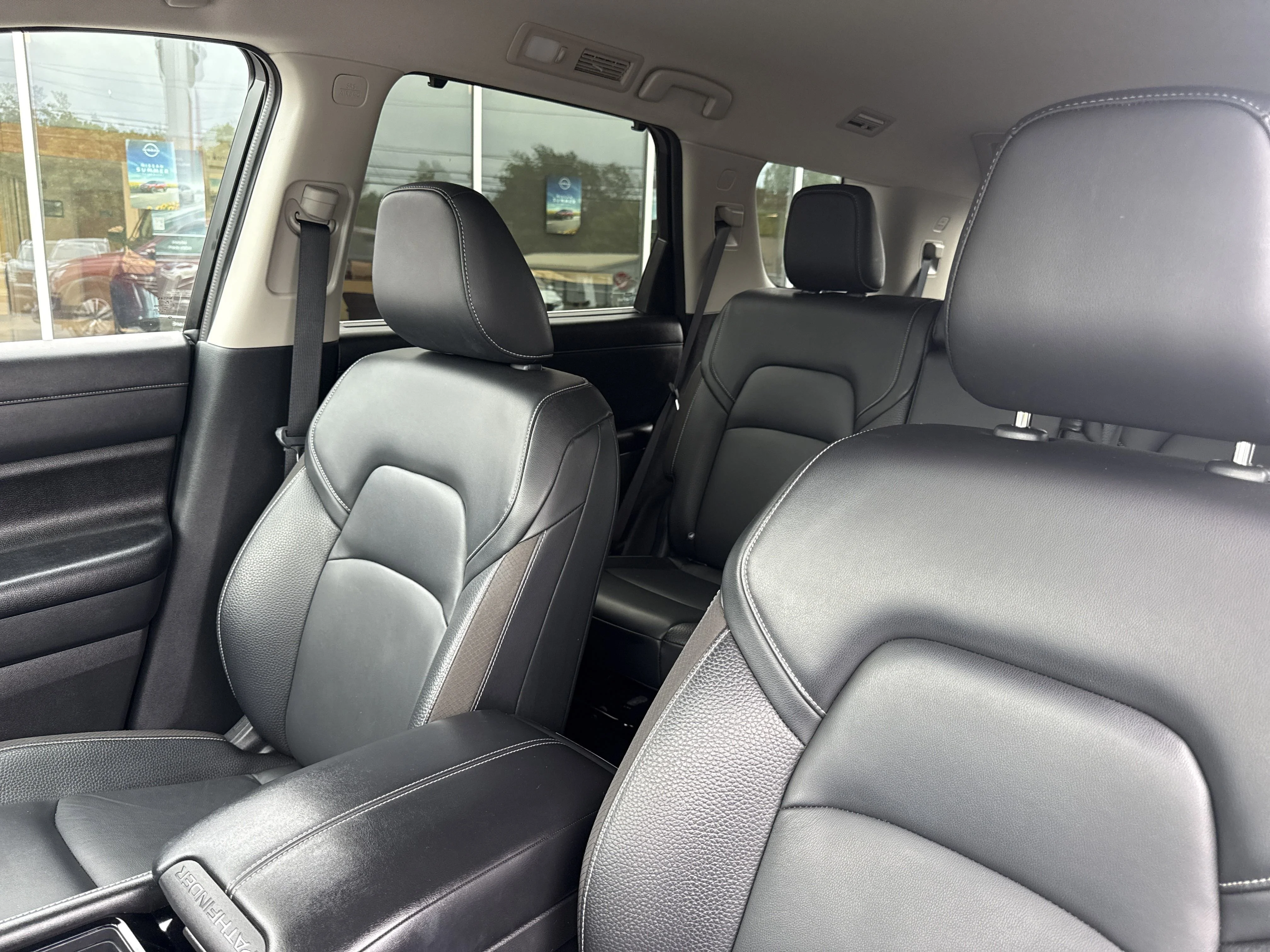 2022 Nissan Pathfinder SL - Photo 17