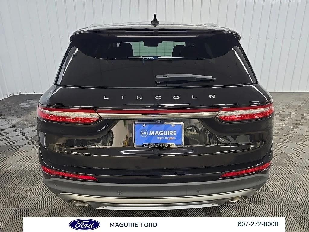 Used 2023 Black Lincoln Reserve image 14