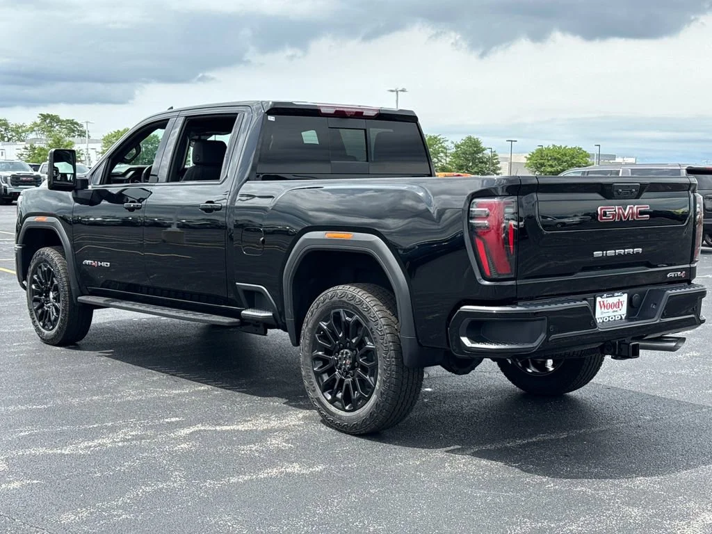 2026 GMC Sierra 2500HD AT4 - Photo 10