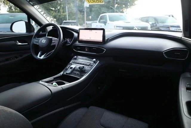 Used 2023 Black Hyundai SEL image 38
