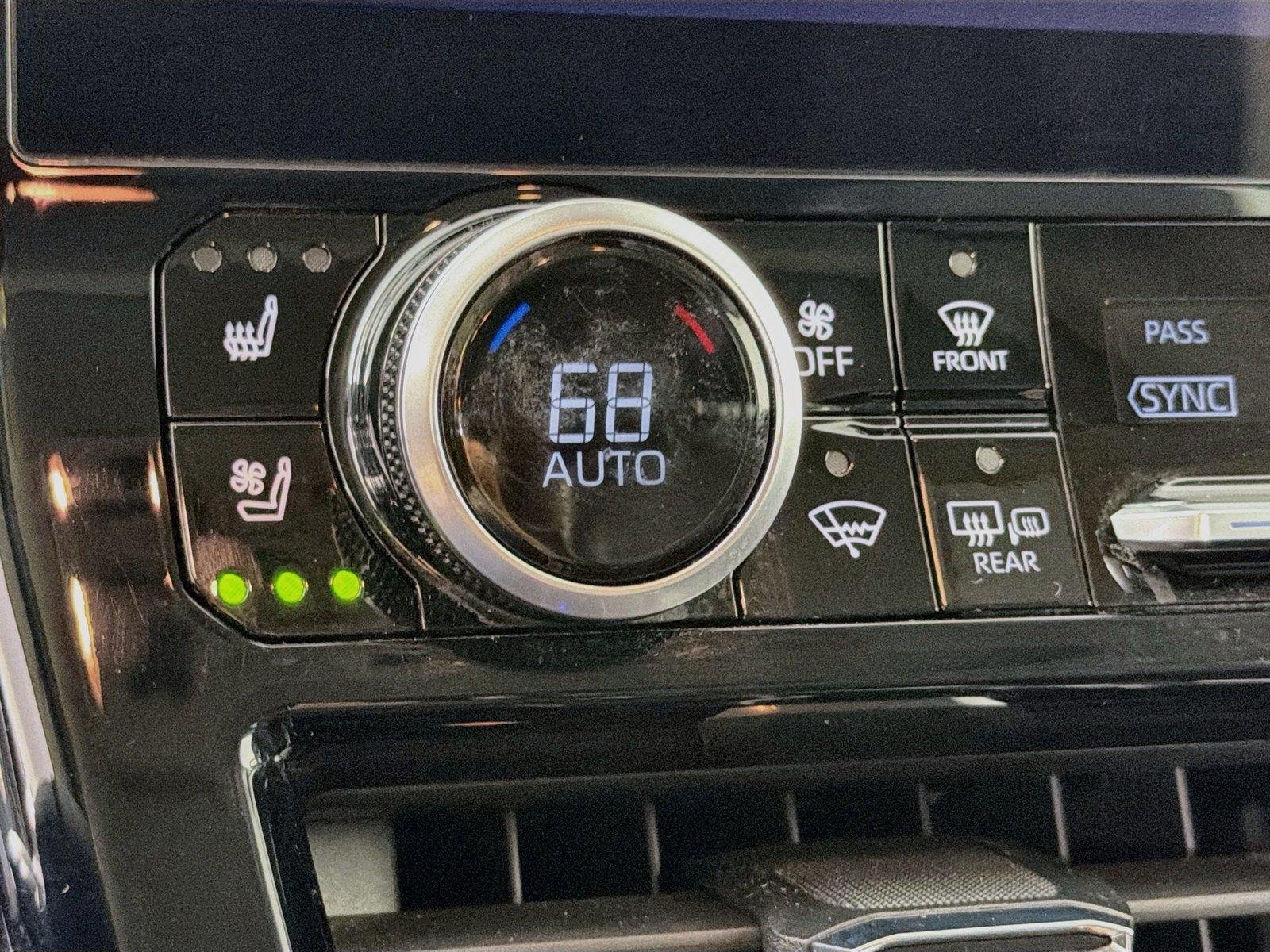 Used 2024 Wind Chill Pearl Toyota Limited image 19