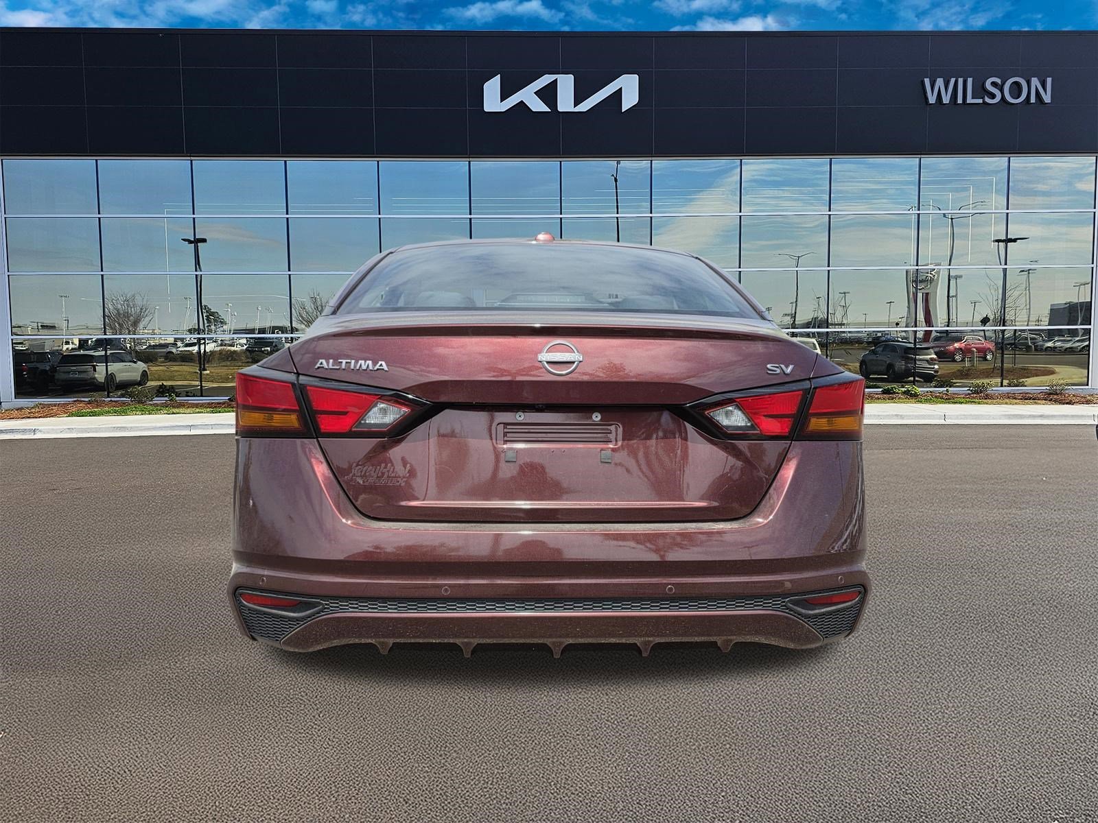 Used 2023 Garnet Pearl Metallic Nissan 2.5 SV image 5