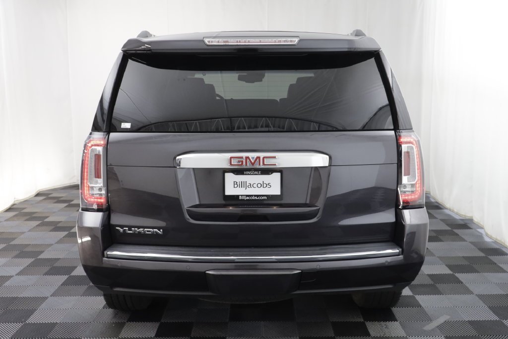 Used 2017 Silver GMC Denali image 20