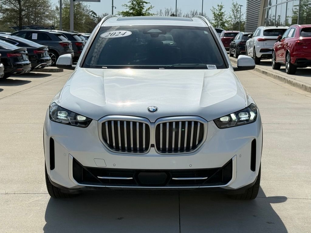 Used 2024 White BMW xDrive40i image 10