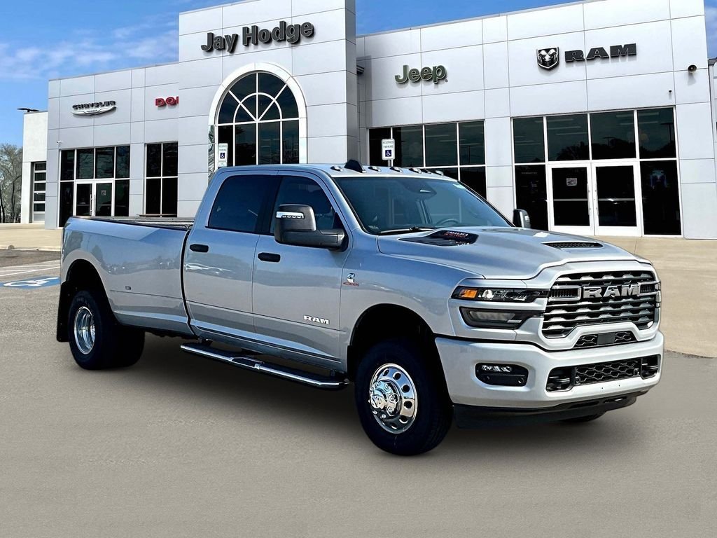 New 2026 Silver-Zynith Exterior Paint RAM Big Horn image 1