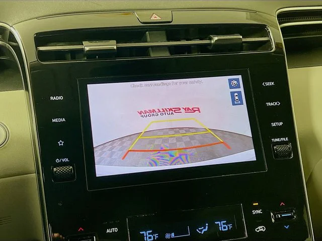 Used 2024 White Hyundai SEL image 18