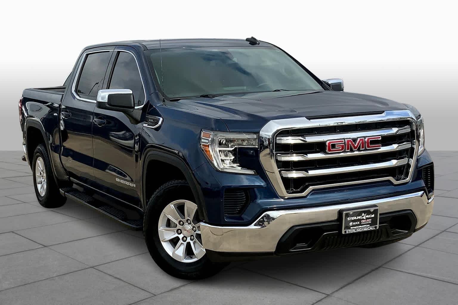 Used 2019 Pacific Blue Metallic GMC SLE image 3