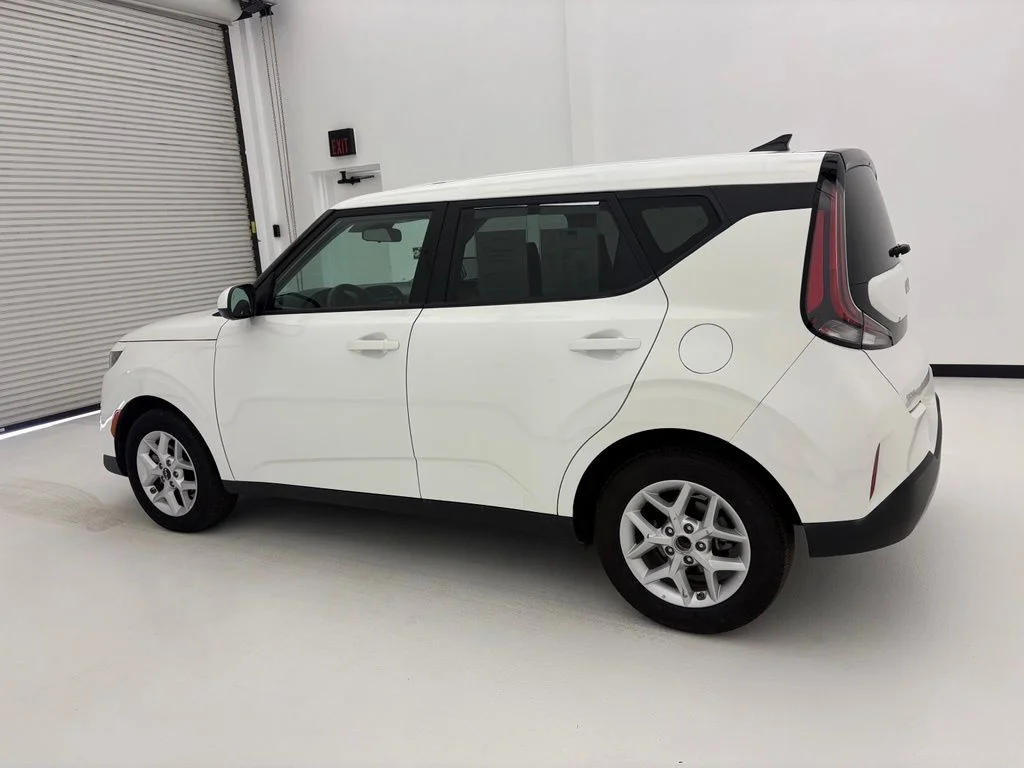 Used 2025 White Kia LX image 13