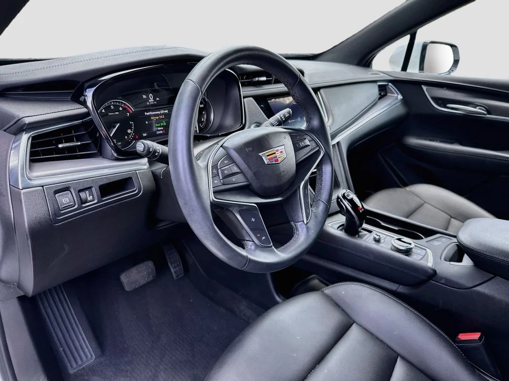 Used 2024 White Cadillac Luxury image 10