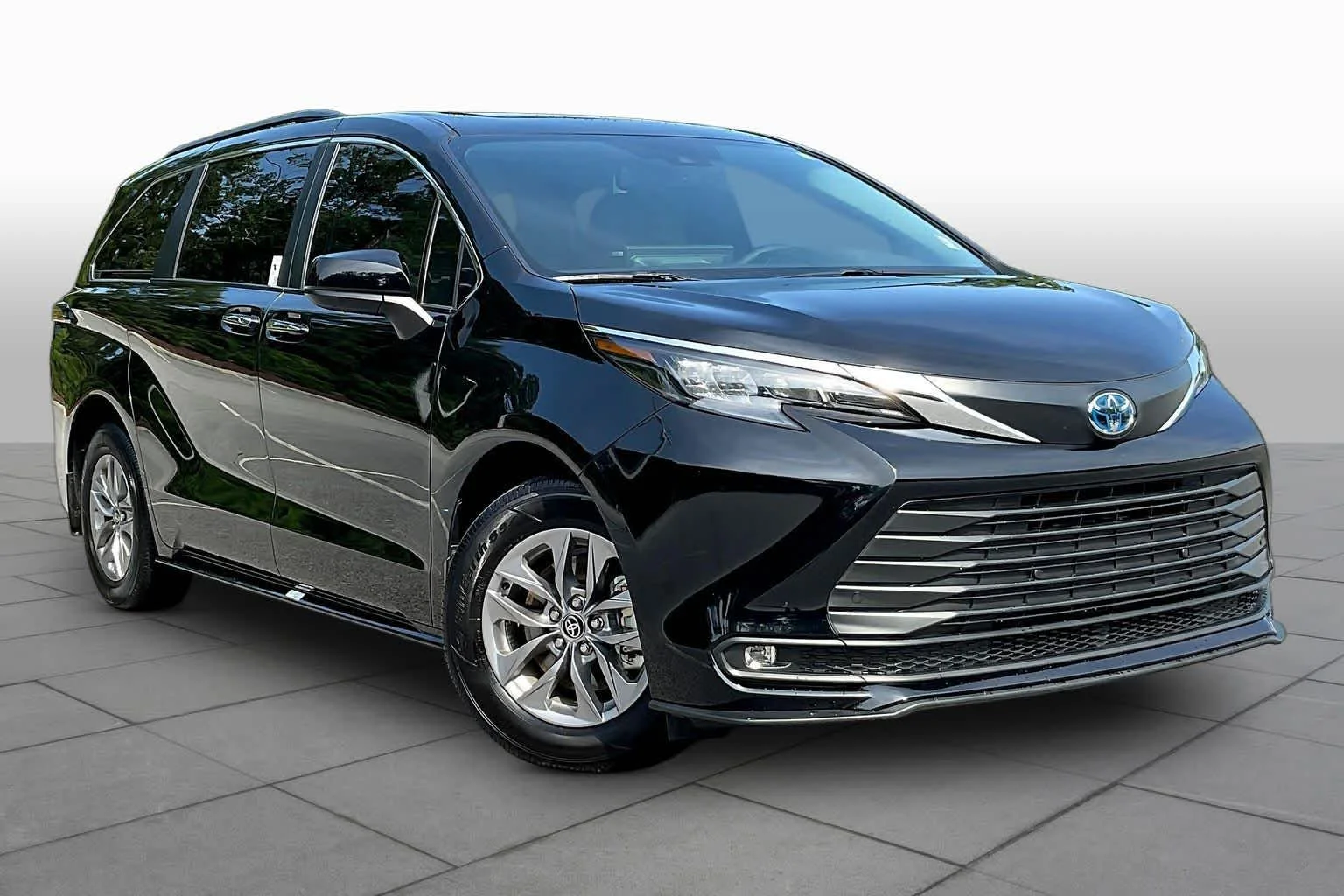 Certified Used 2025 Midnight Black Metallic Toyota XLE image 3