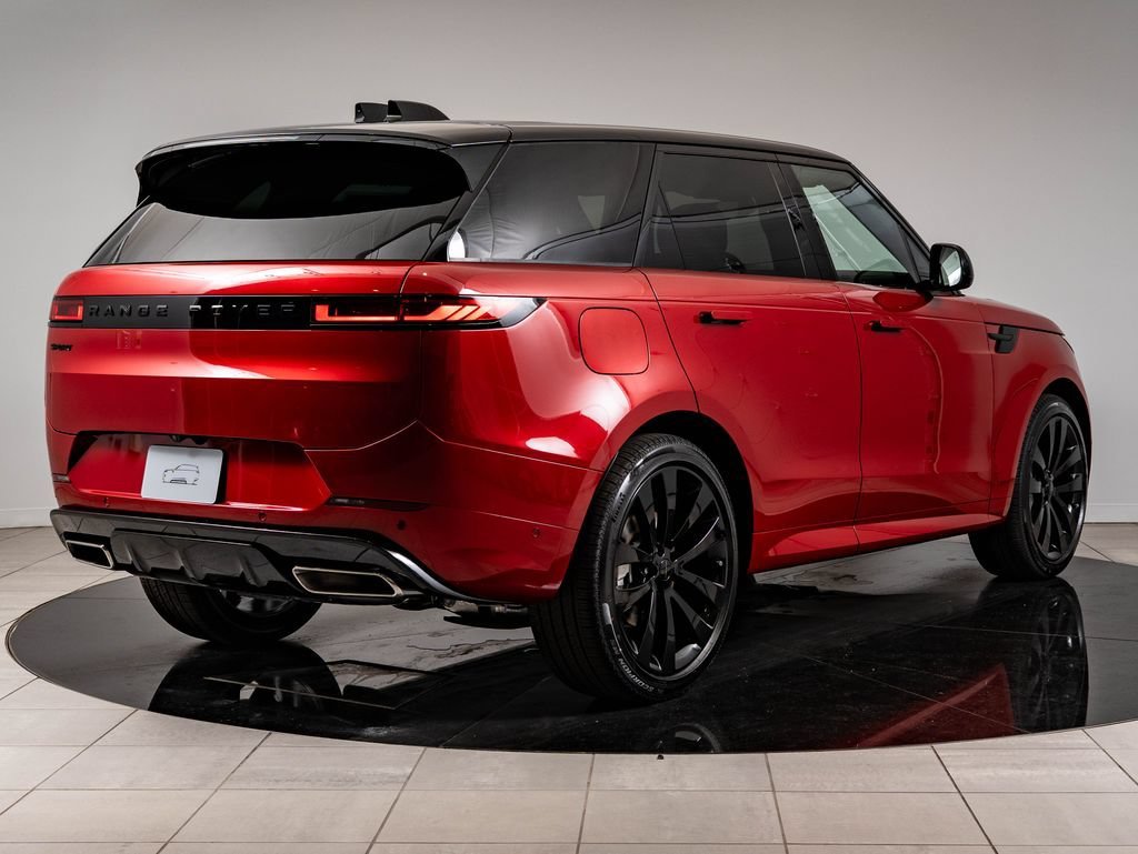 New 2026 Firenze Red Land Rover Dynamic SE image 10