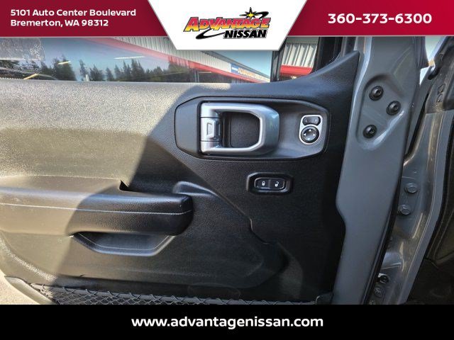 Used 2020 Sting-Gray Clearcoat Jeep Sport S image 11