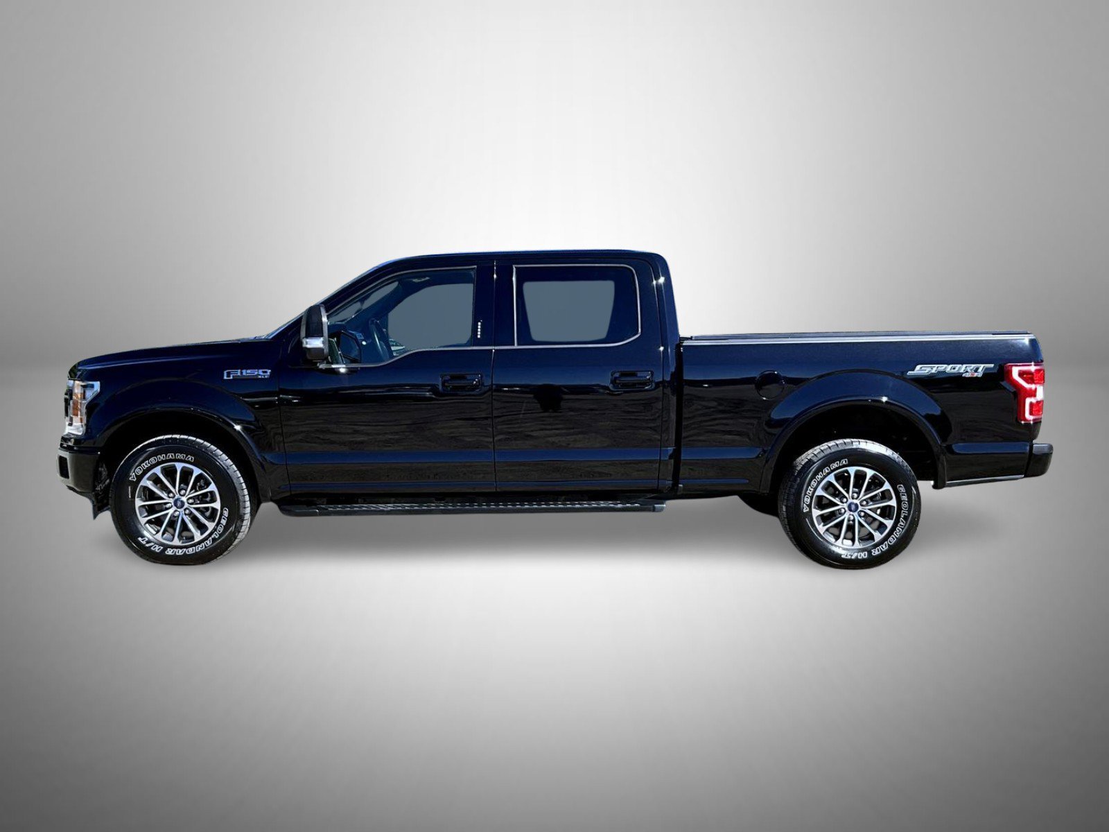 Used 2020 Black Ford XLT image 9