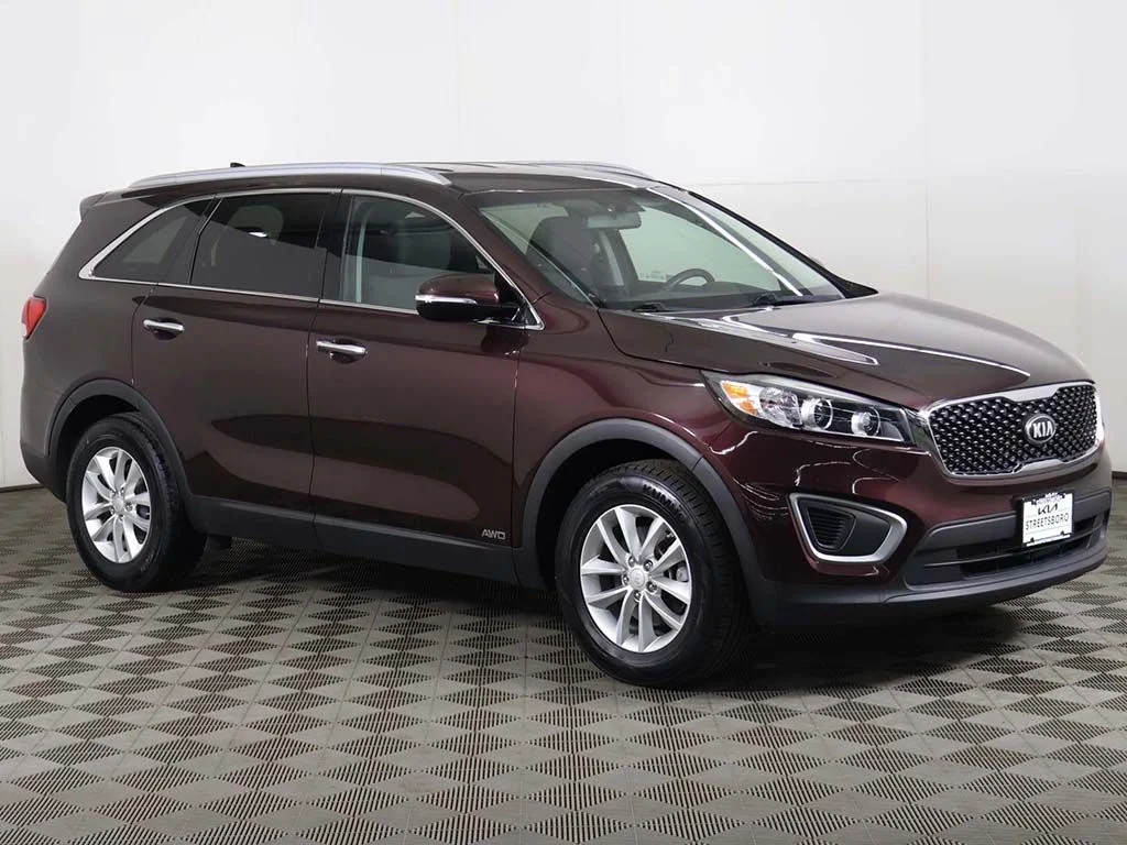 Used 2016 Kia Sorento LX with VIN 5XYPGDA3XGG003891 for sale in Streetsboro, OH
