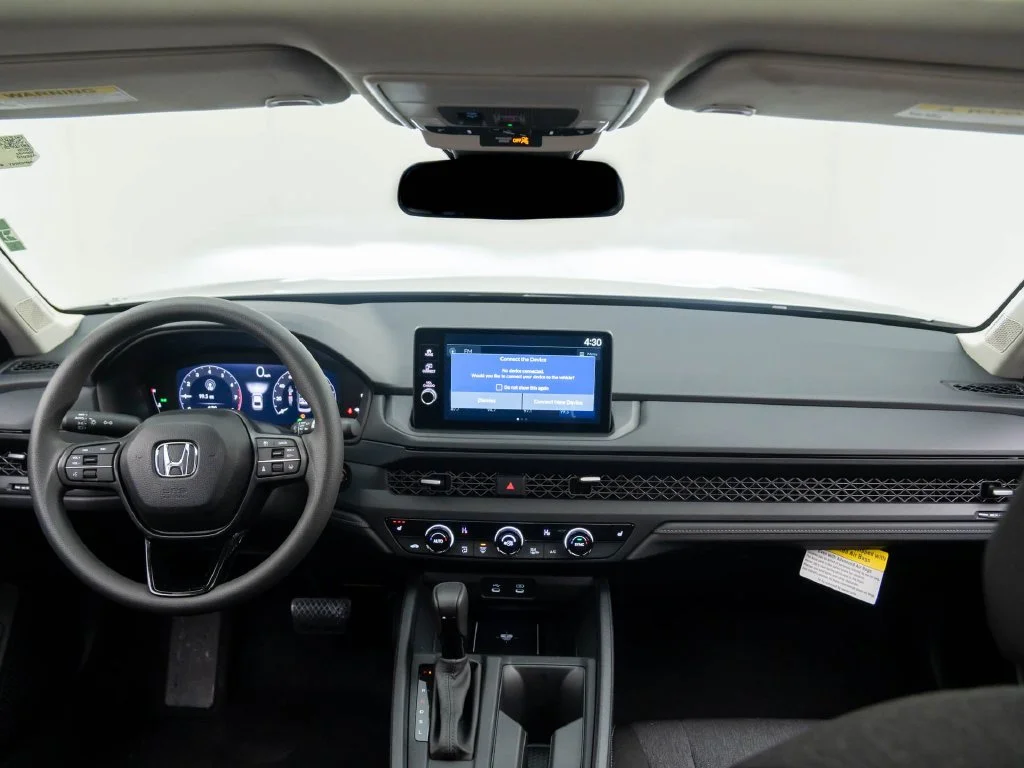 New 2026 Silver Honda SE image 10