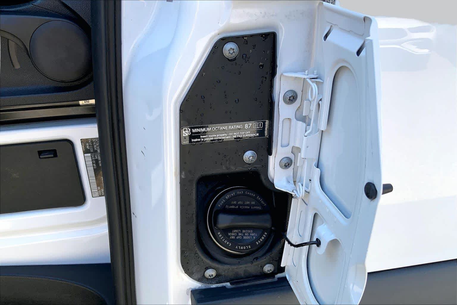 Used 2022 Arctic White Mercedes-Benz  image 22