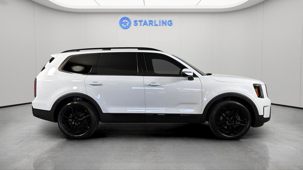 Used 2025 White Kia EX X-Line image 11