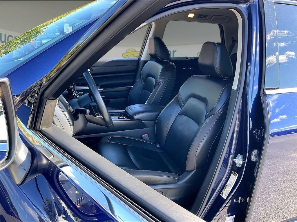 Used 2022 Deep Ocean Blue Pearl Nissan SL image 9