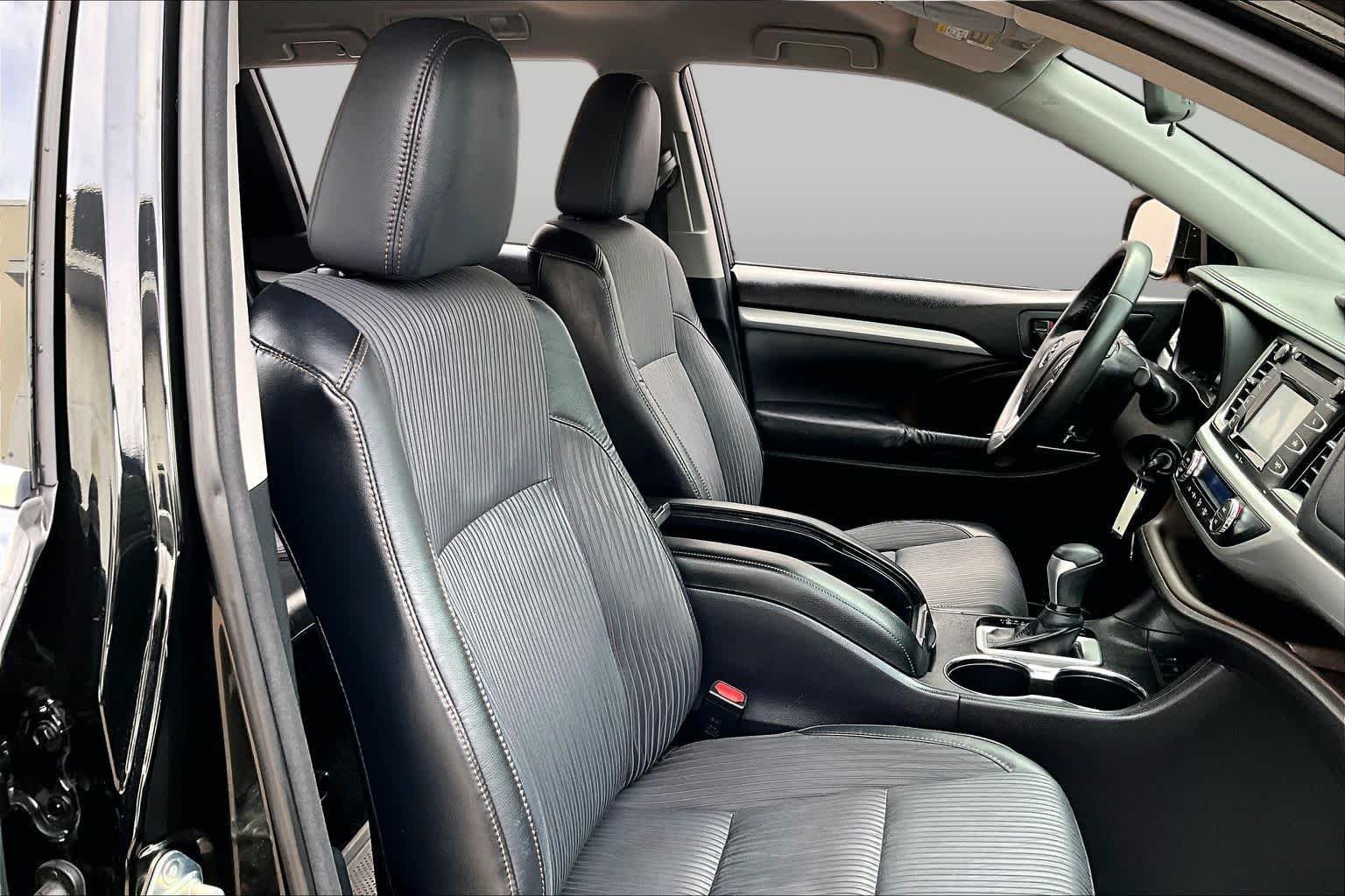 Used 2015 Attitude Black Metallic Toyota LE Plus image 8