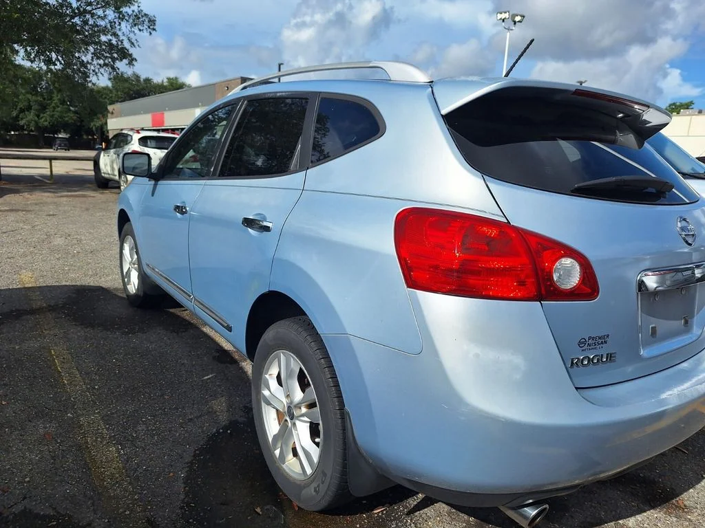 Certified Used 2013 Blue Nissan SV image 4