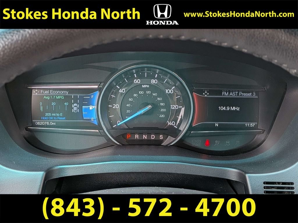 Used 2017  Ford Limited image 6