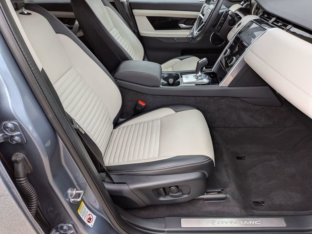 Used 2023  Land Rover SE R-Dynamic image 37