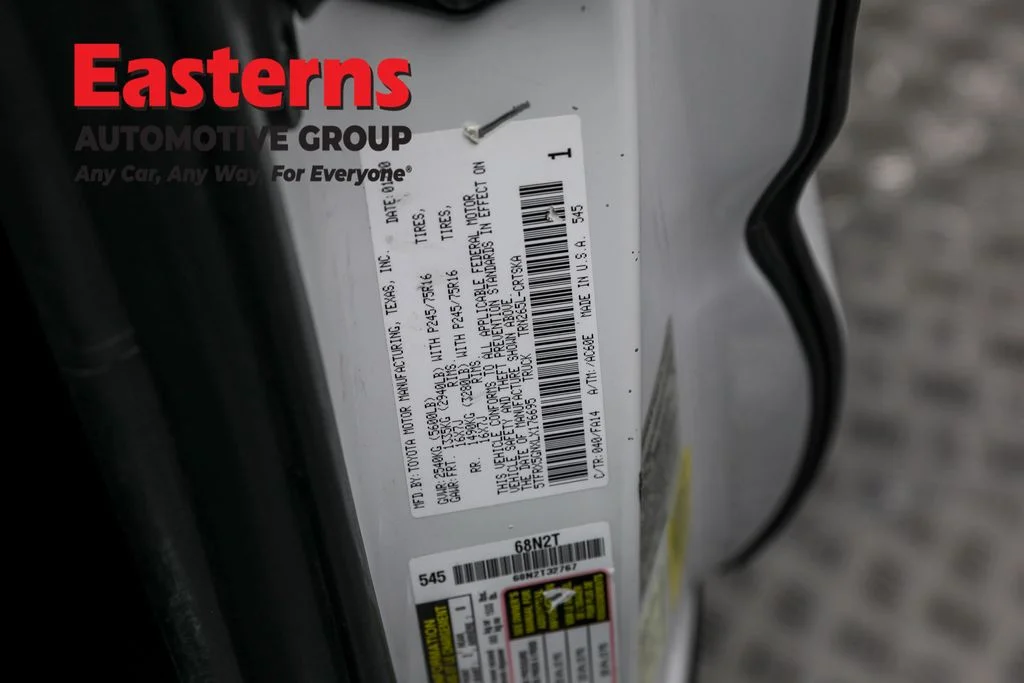 Used 2020 White Toyota SR image 32