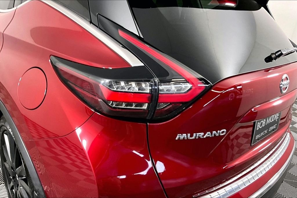 Used 2022 Red Nissan Platinum image 22