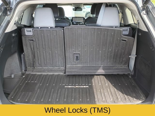 Used 2023 Gray Toyota XLE image 22