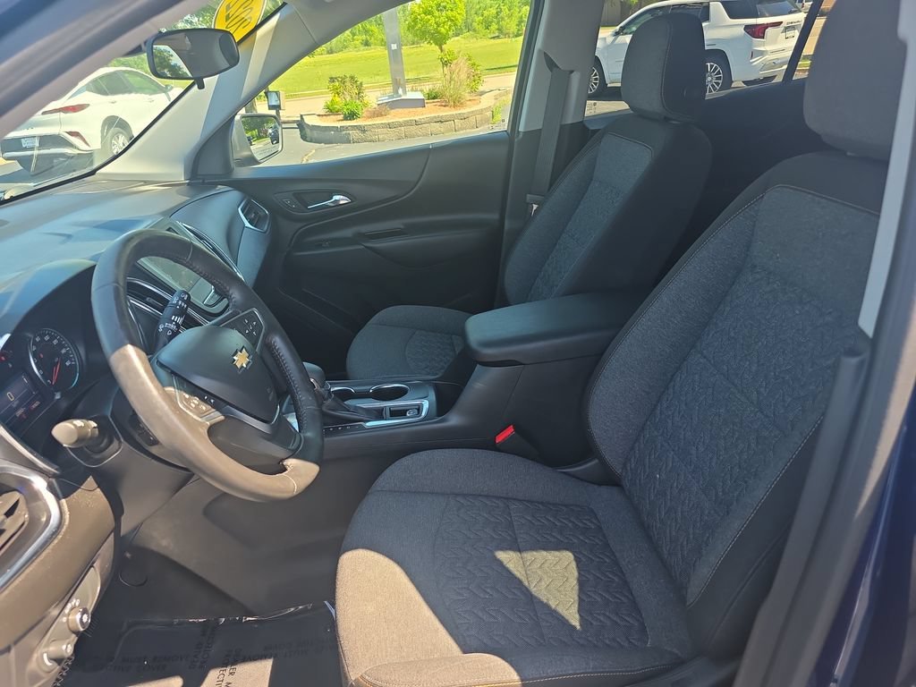 2022 Chevrolet Equinox LT - Photo 11