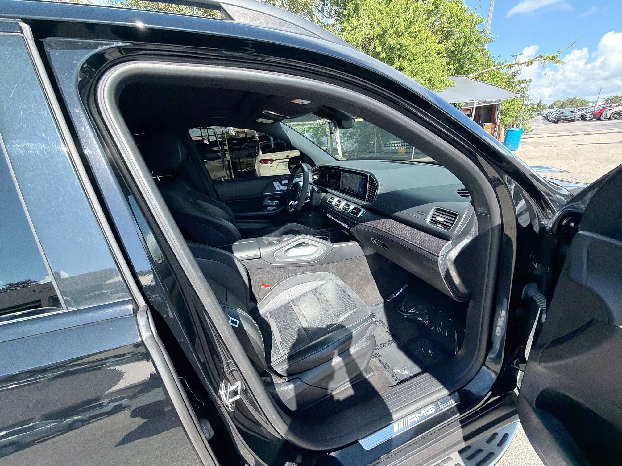 Used 2022  Mercedes-Benz AMG® GLE 53 image 27