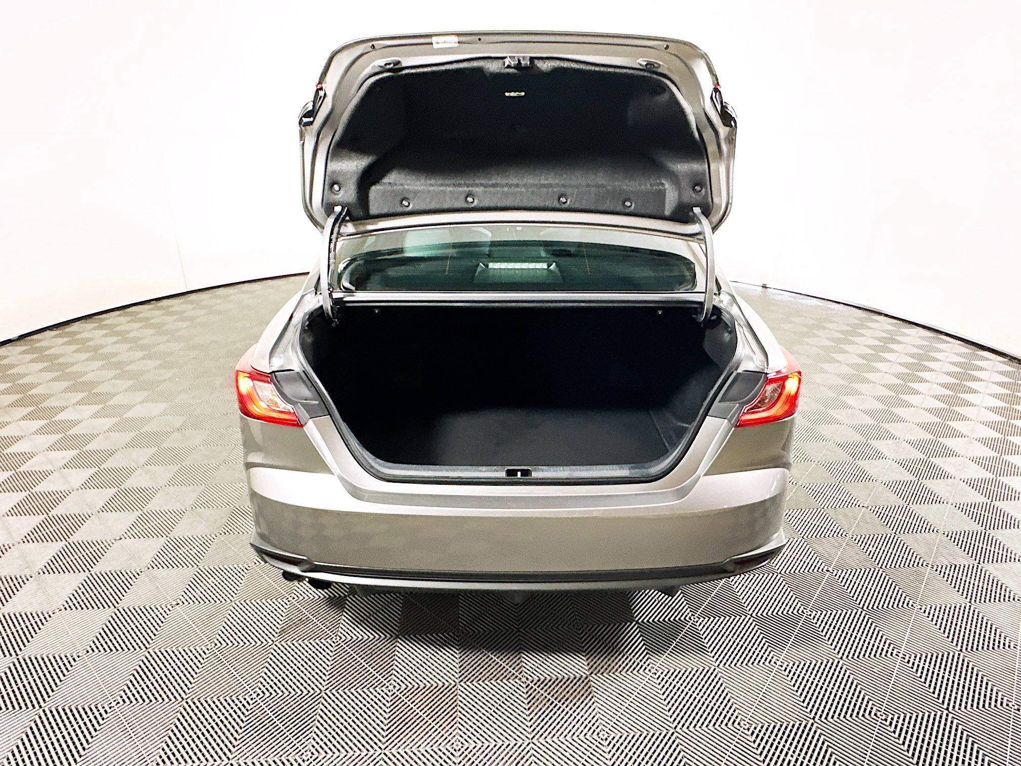 Used 2025 Heavy Metal Toyota SE image 31