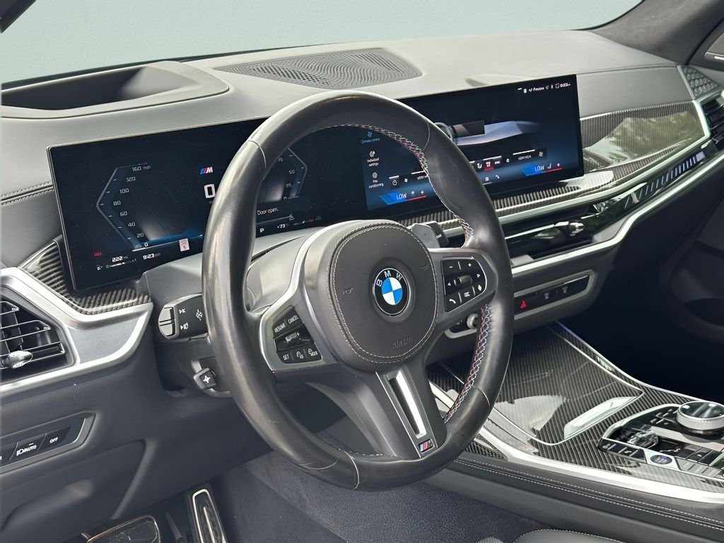 Used 2024 Gray BMW M60i image 13