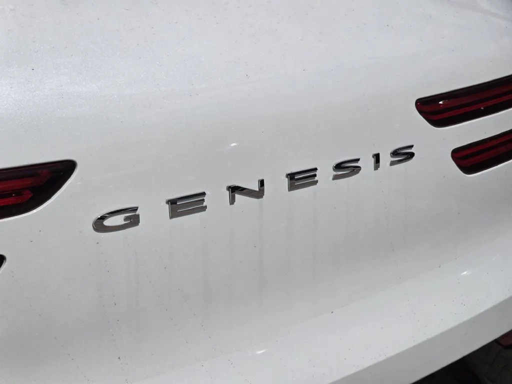 New 2027 White Genesis 2.5T Sport Prestige image 6