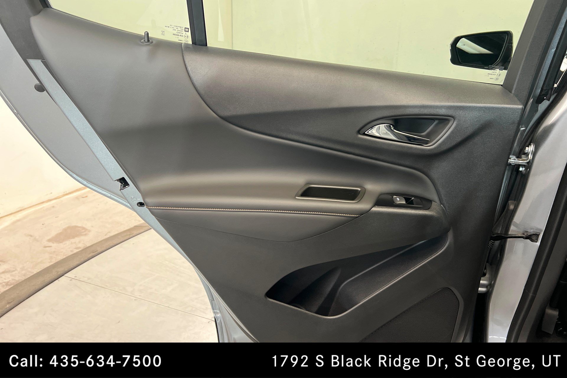 Used 2023 Sterling Gray Metallic Chevrolet Premier image 19