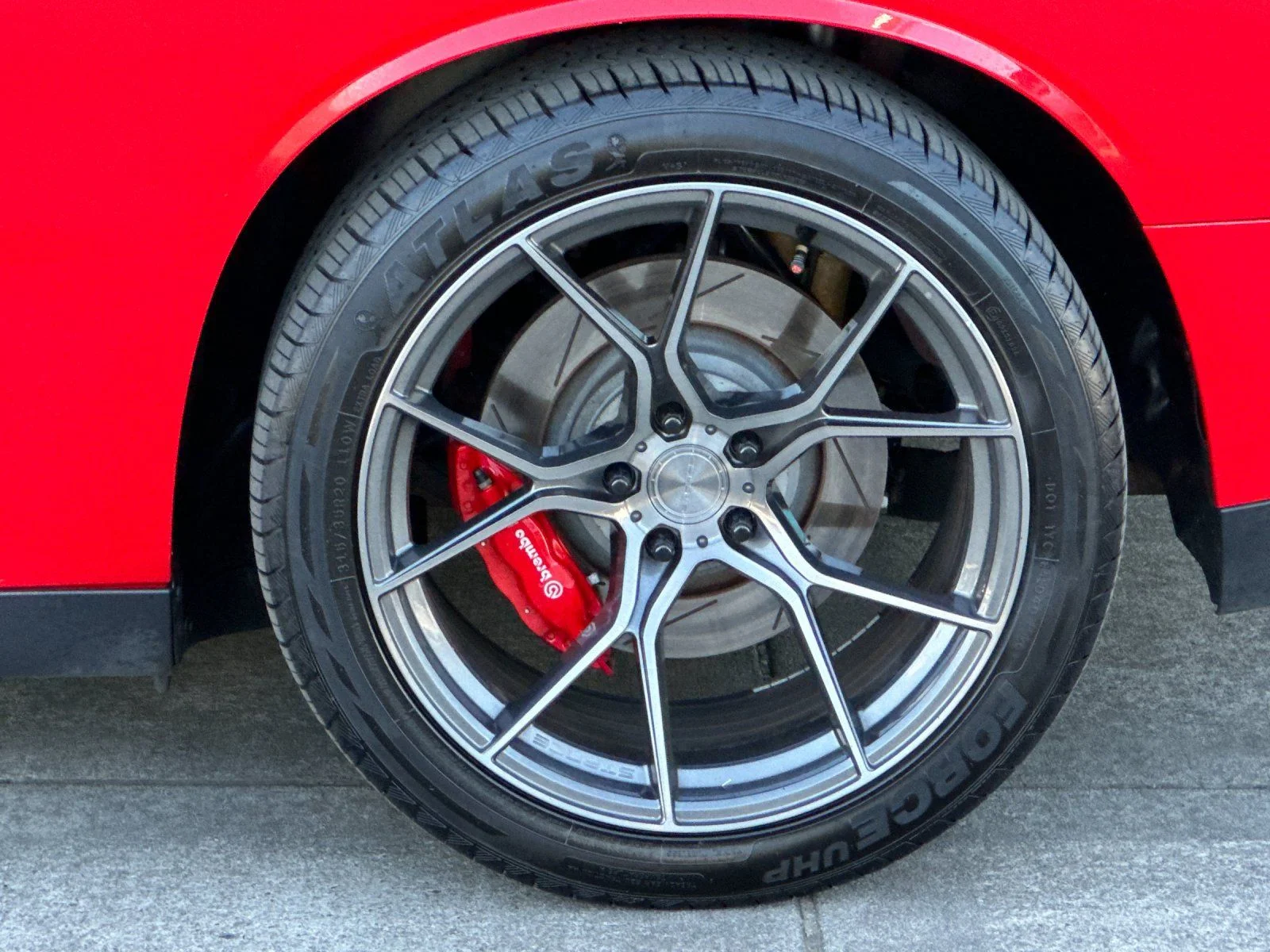 Used 2016 Torred Clearcoat Dodge SRT 392 image 22