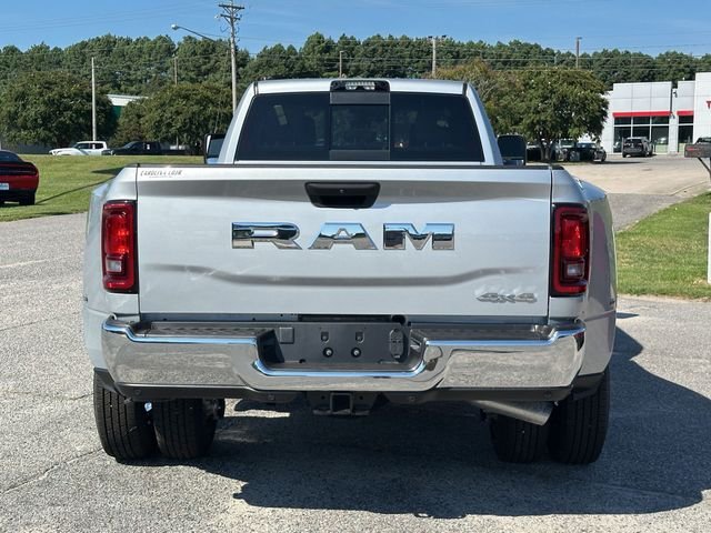 New 2026 Silver-Zynith Exterior Paint RAM Tradesman image 6